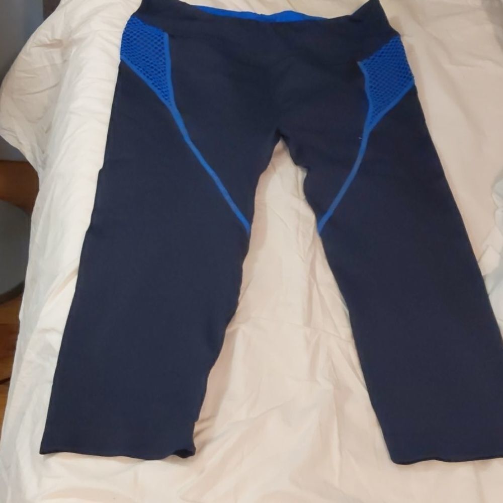 NWOT Active wear navy blue pants in size L